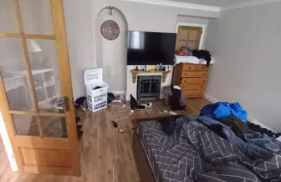 4 Bedroom Semi-Detached House