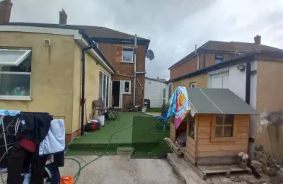 4 Bedroom Semi-Detached House